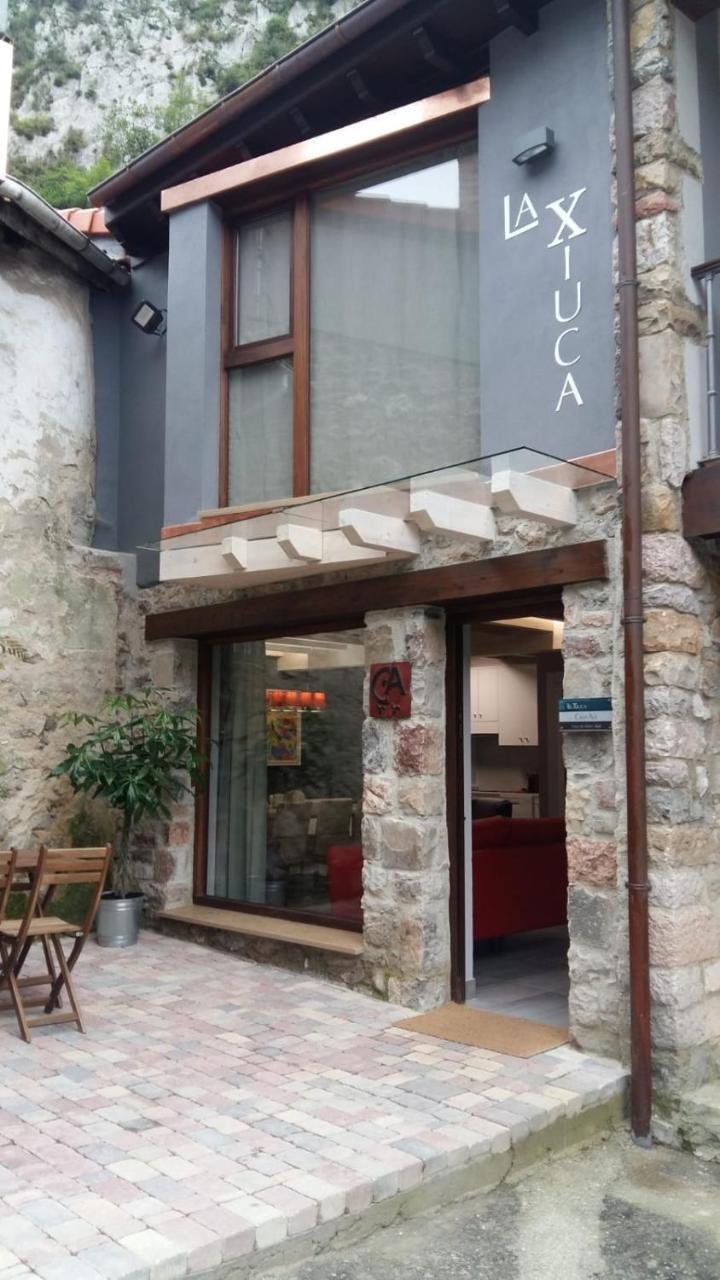 Гостевой дом Casas La Xiuca Коррас-де-ла-Пуэнте Экстерьер фото